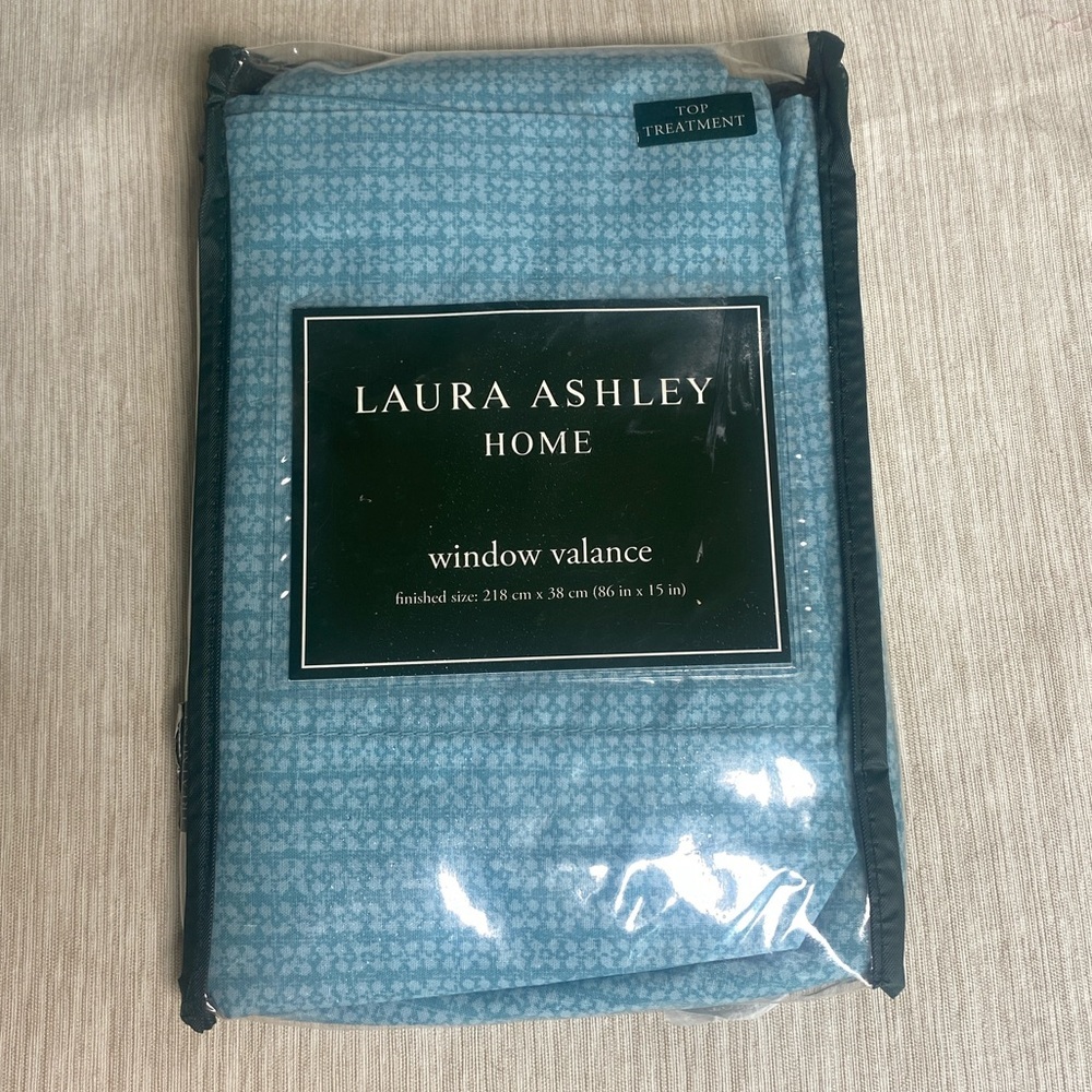 Laura Ashley Home Arietta Valance 15 x 86 Blue Cottage New Top Treatment